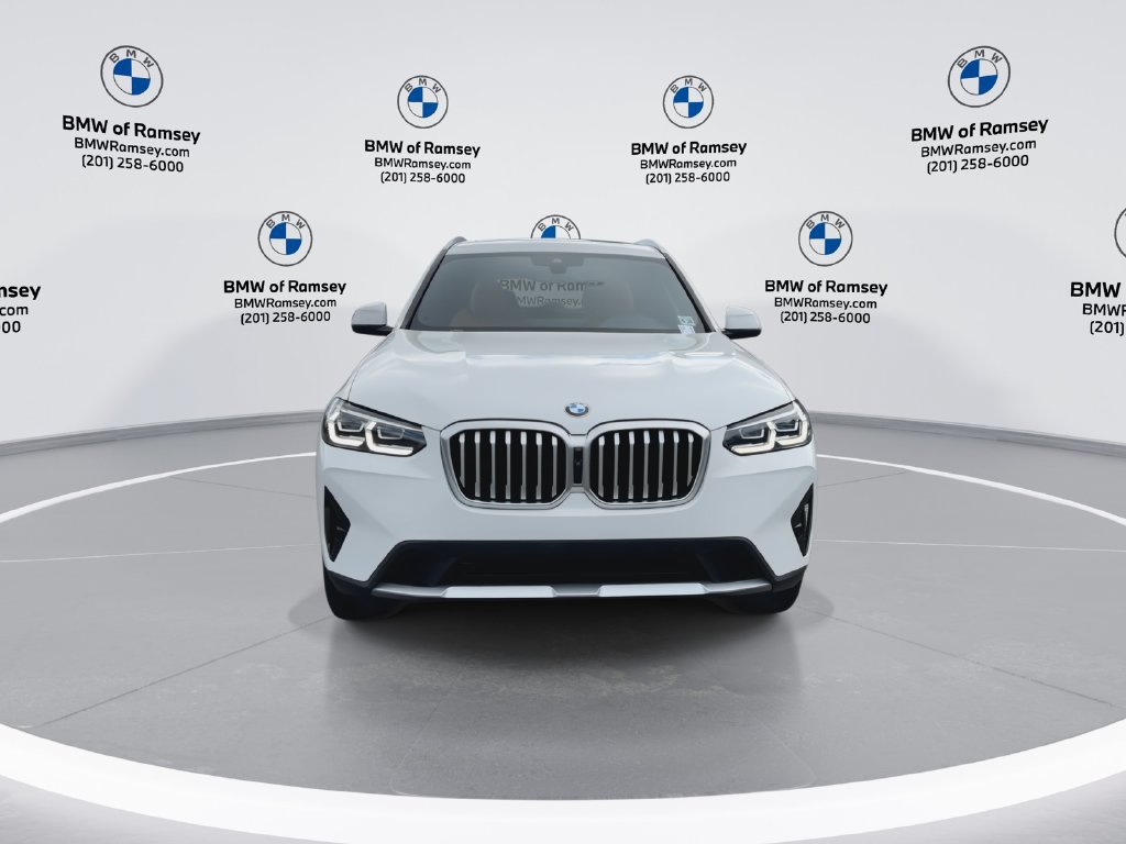 Used 2023 BMW X3 xDrive30i w/ Premium Package AWD/4WD image 3