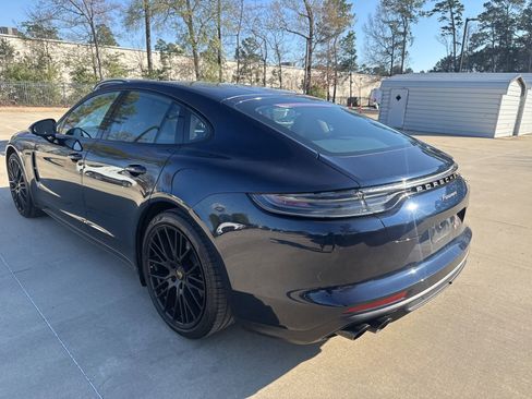 Used 2022 Porsche Panamera Platinum Edition image 6