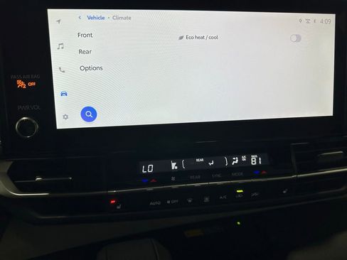 Used 2025 Toyota Sienna XSE image 34