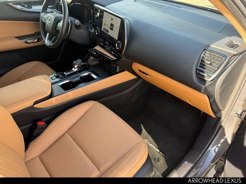 Used 2025 Lexus NX 250 FWD w/ Premium Package image 29