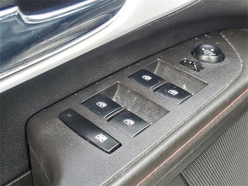 Used 2011 Chevrolet Equinox LT image 9