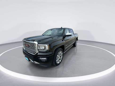 Used 2017 GMC Sierra 1500 Denali w/ Denali Ultimate Package image 4
