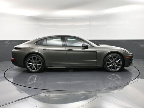 New 2026 Porsche Panamera 4 image 9