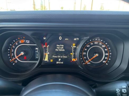 Used 2025 Jeep Wrangler Unlimited Sport AWD/4WD image 21