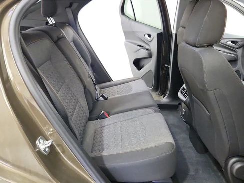 Used 2024 Chevrolet Equinox LT FWD image 37