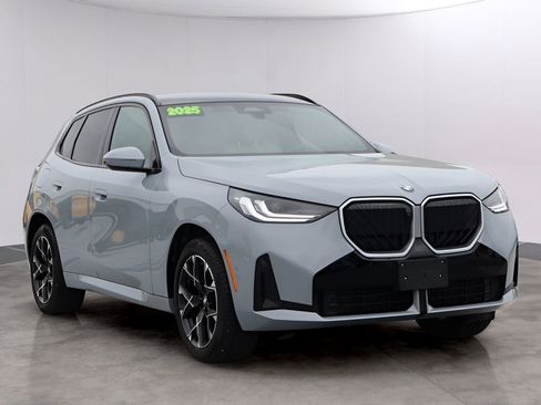 Used 2025 BMW X3 xDrive30 AWD/4WD image 3