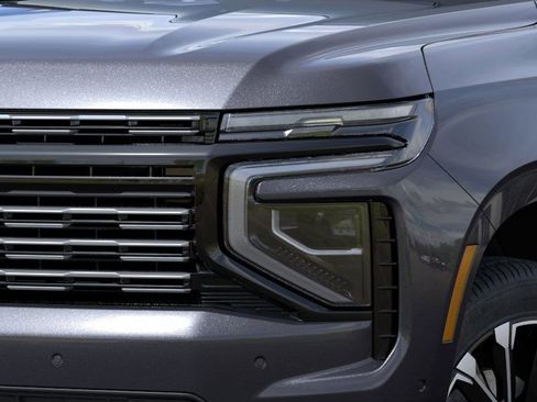 New 2025 Chevrolet Suburban High Country image 10