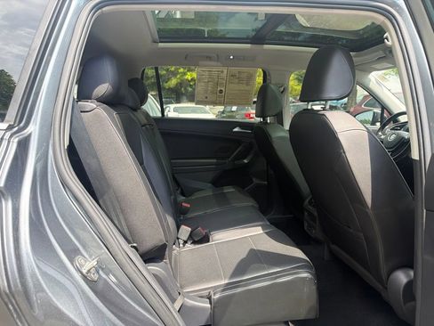 Used 2019 Volkswagen Tiguan SEL R-Line FWD image 27