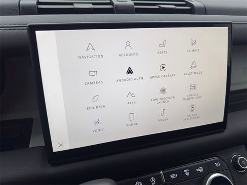 Used 2025 Land Rover Defender 110 S image 59