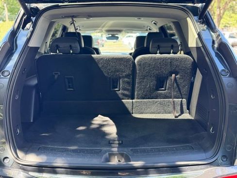 Used 2019 Buick Enclave Essence image 23