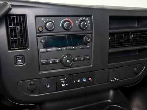 Used 2025 Chevrolet Express 2500 w/ Driver Convenience Package image 26