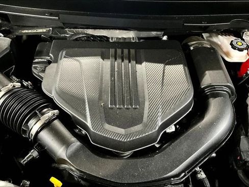 Used 2024 Chevrolet Traverse LT w/ Enhanced Driving Package FWD image 30