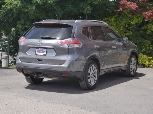 Used 2015 Nissan Rogue SL w/ SL Premium Package FWD image 21