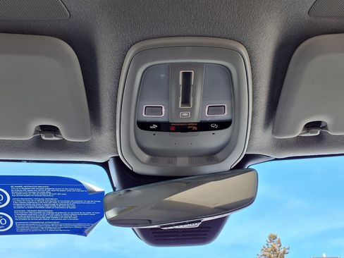 New 2026 Volvo XC40 B5 Ultra w/ Climate Package image 21