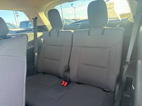 New 2026 Ford Explorer Active RWD image 12