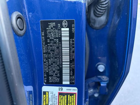 Used 2025 Toyota Camry LE FWD image 29