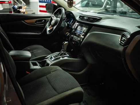 Used 2021 Nissan Rogue Sport S FWD image 13