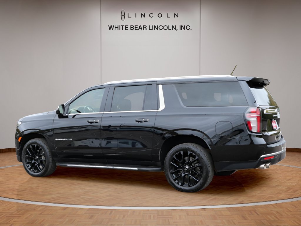 Used 2022 Chevrolet Suburban Premier AWD/4WD image 11