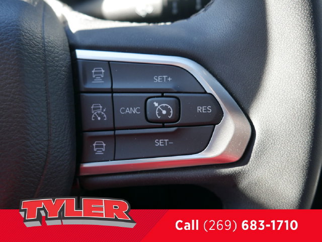 Used 2024 Jeep Compass Limited AWD/4WD image 24