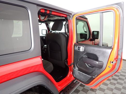 Used 2019 Jeep Wrangler Unlimited Sport S image 37