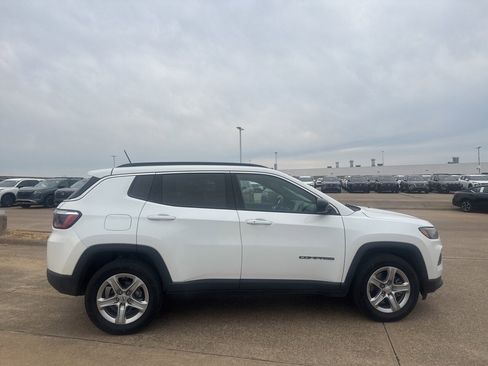 Used 2023 Jeep Compass Latitude image 20