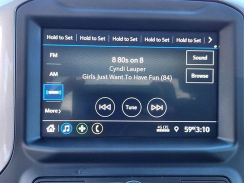 Used 2022 Chevrolet Silverado 1500 Custom image 26