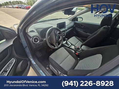 Certified 2022 Hyundai Kona SE image 8