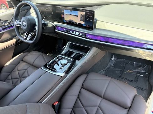 Used 2026 BMW 740i w/ Premium Package RWD image 13