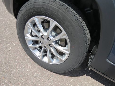 Used 2022 Jeep Cherokee Latitude Lux AWD/4WD image 13
