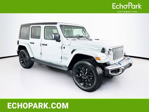 Used 2023 Jeep Wrangler Unlimited Sahara w/ Cold Weather Group AWD/4WD image 1