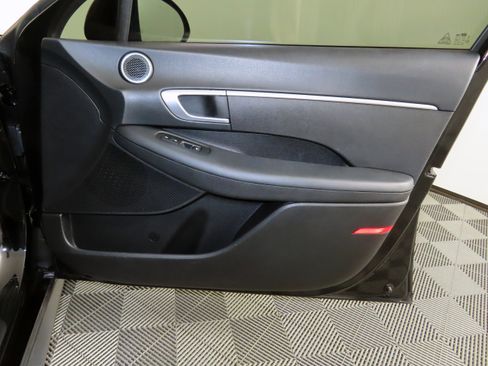 Used 2022 Hyundai Sonata SE w/ Preferred Accessory Package image 29