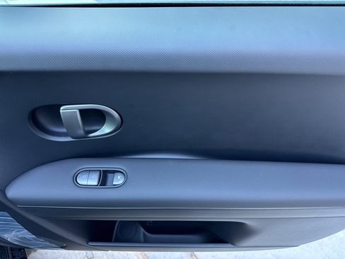 New 2026 Hyundai Ioniq 5 SE image 17
