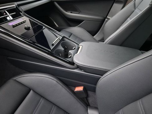 New 2026 Porsche Panamera Turbo image 22