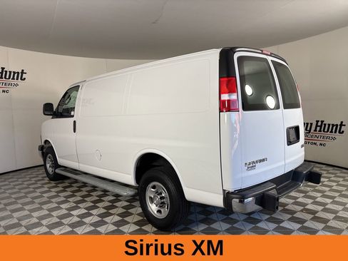 Used 2024 GMC Savana 2500 w/ Driver Convenience Package image 7