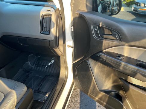 Used 2016 Chevrolet Colorado 2WD Extended Cab image 32