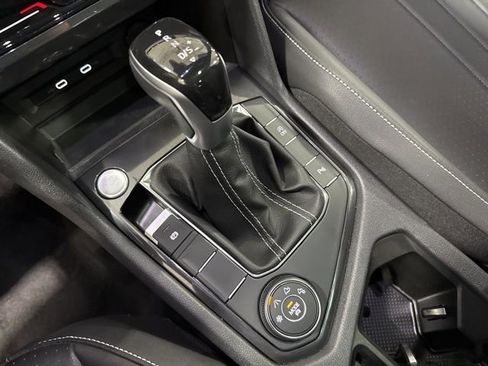 Certified 2023 Volkswagen Tiguan SE R-Line image 19