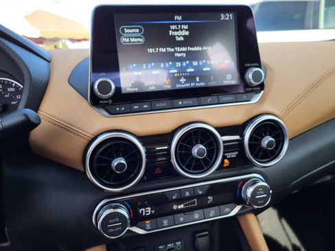 New 2025 Nissan Sentra SV w/ SV Premium Package image 17