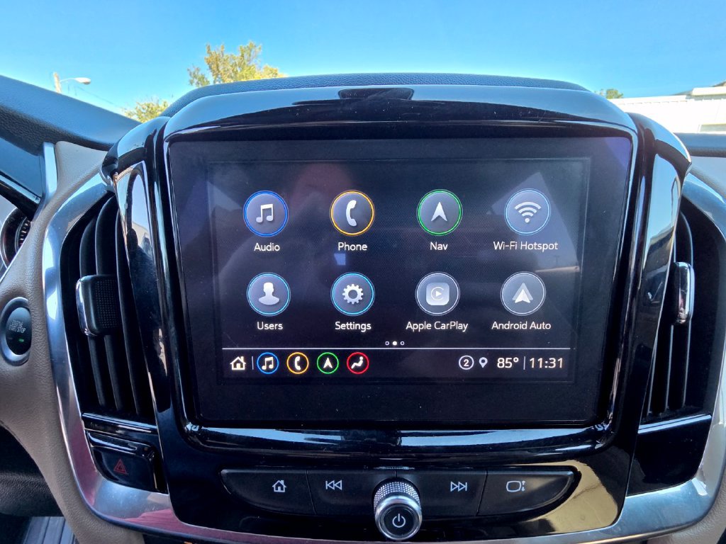 Used 2023 Chevrolet Traverse Premier FWD image 21