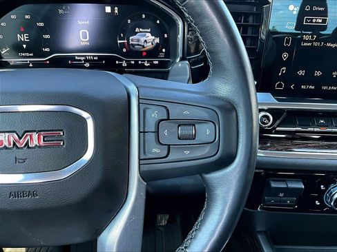Used 2023 GMC Sierra 1500 Elevation AWD/4WD image 15
