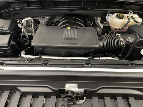 Used 2023 GMC Sierra 1500 AT4 w/ Technology Package AWD/4WD image 37