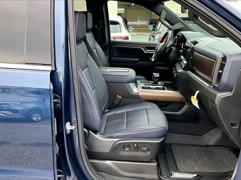 Used 2022 Chevrolet Silverado 1500 High Country image 7