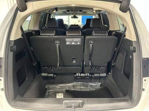Certified 2026 Honda Odyssey Touring image 23