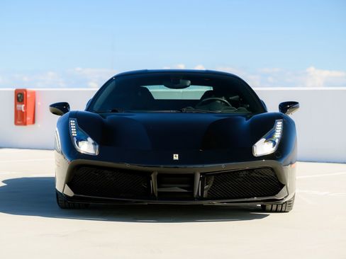 Used 2018 Ferrari 488 GTB image 36