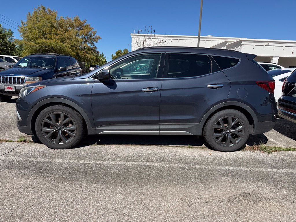 Used 2017 Hyundai Santa Fe Sport AWD/4WD image 3