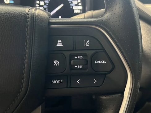 Used 2025 Toyota Tundra SR5 AWD/4WD image 35