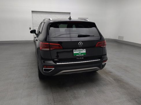 Used 2022 Volkswagen Taos SEL w/ Panoramic Sunroof Package FWD image 6