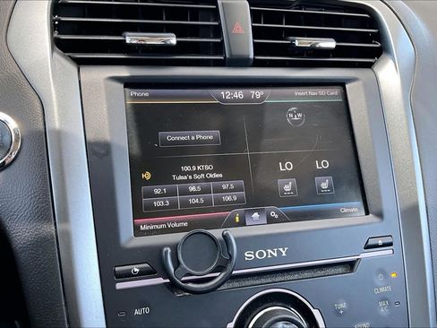 Used 2014 Ford Fusion Titanium FWD image 26