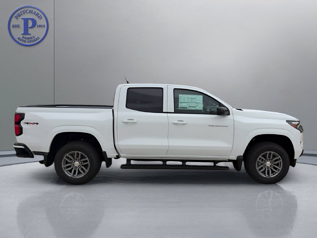 New 2026 Chevrolet Colorado LT w/ LT Convenience Package AWD/4WD image 8