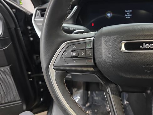 Used 2024 Jeep Grand Cherokee Altitude image 18