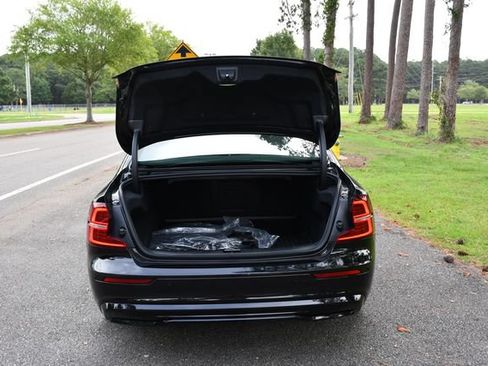 Used 2024 Volvo S60 B5 Plus w/ Climate Package AWD/4WD image 18